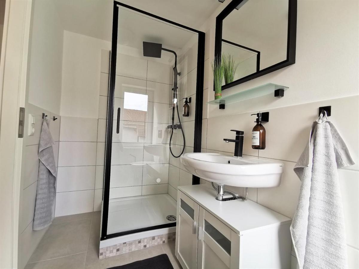 Bohnapartments Design Suite Am Markt - Vollausstattung - Wlan - Zentrum Ilmenau Ngoại thất bức ảnh